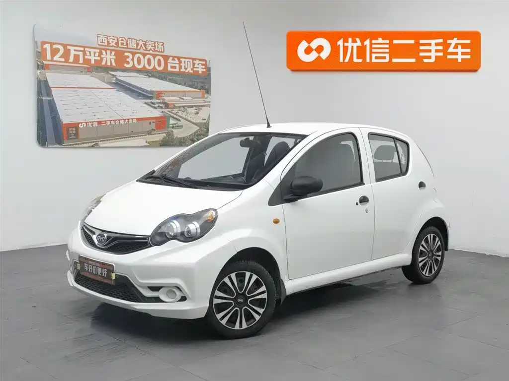 Byd F0 2015