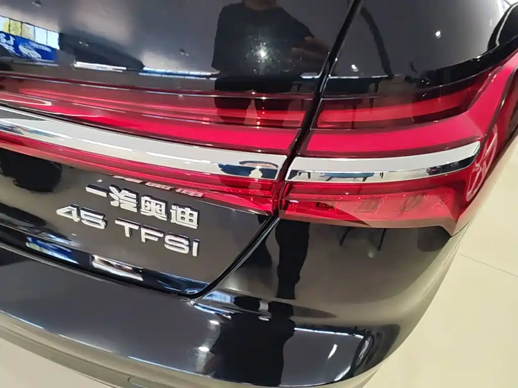 Audi A6L — миниатюра 8