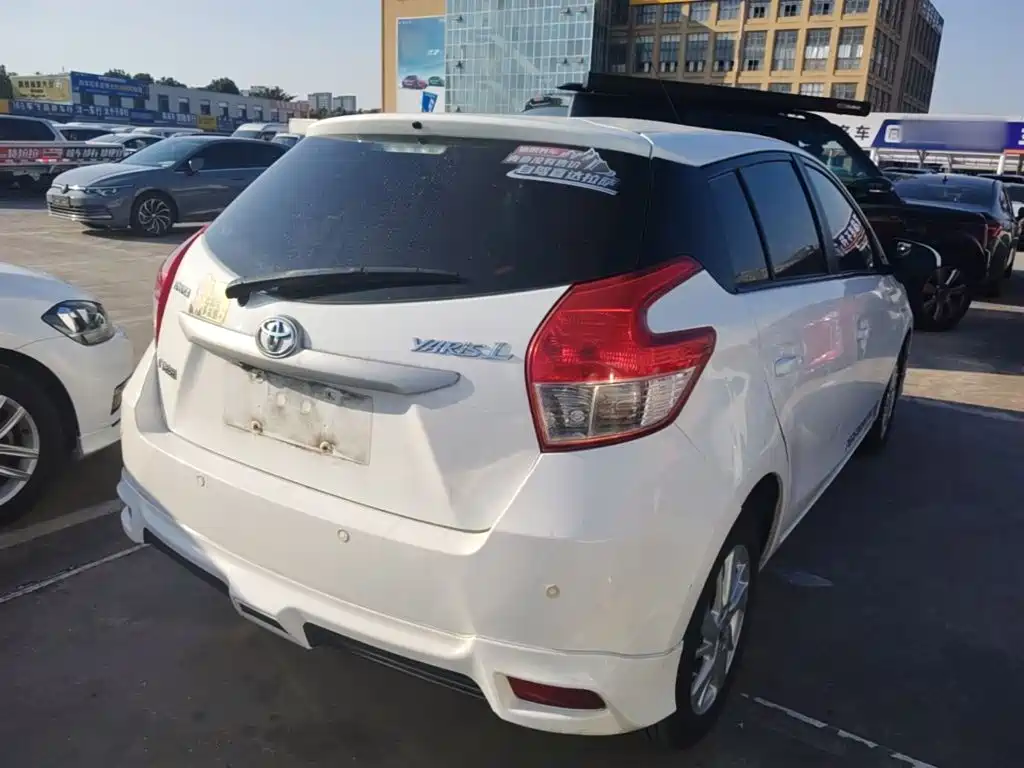Toyota Yaris L — миниатюра 7