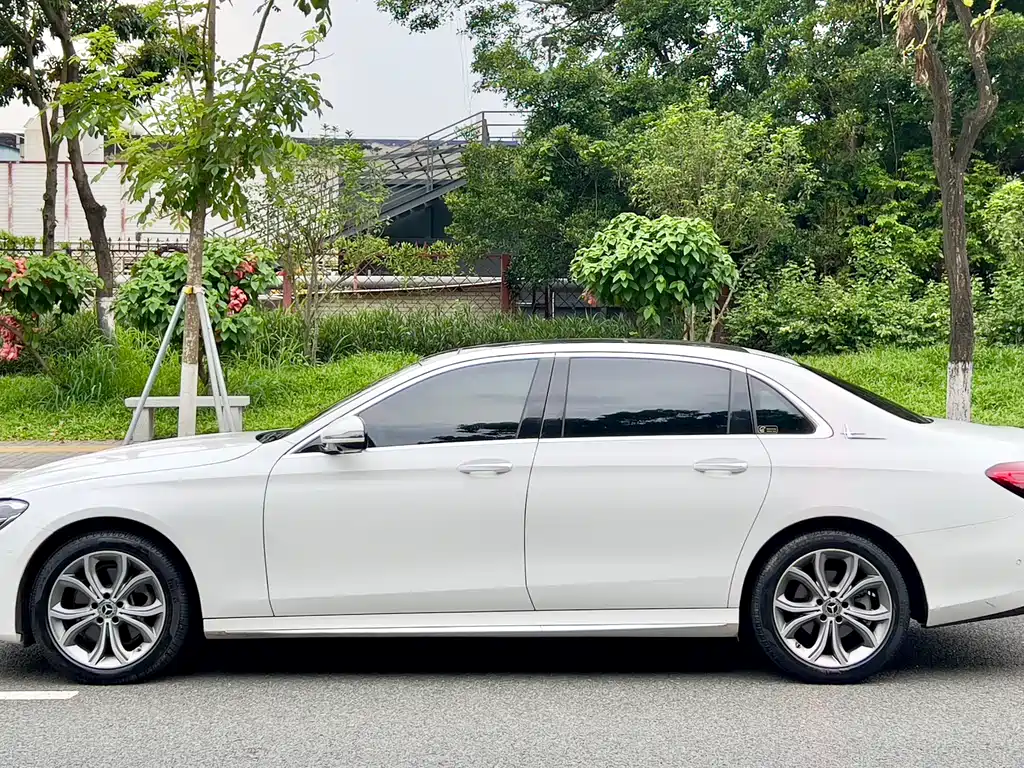Mercedes-Benz E-Class E 2022 E 300 L Sport Luxury