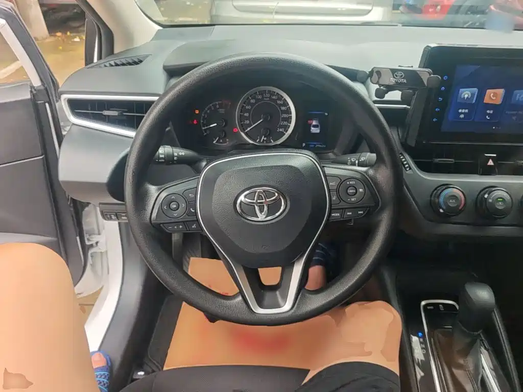 Toyota Corolla — миниатюра 11