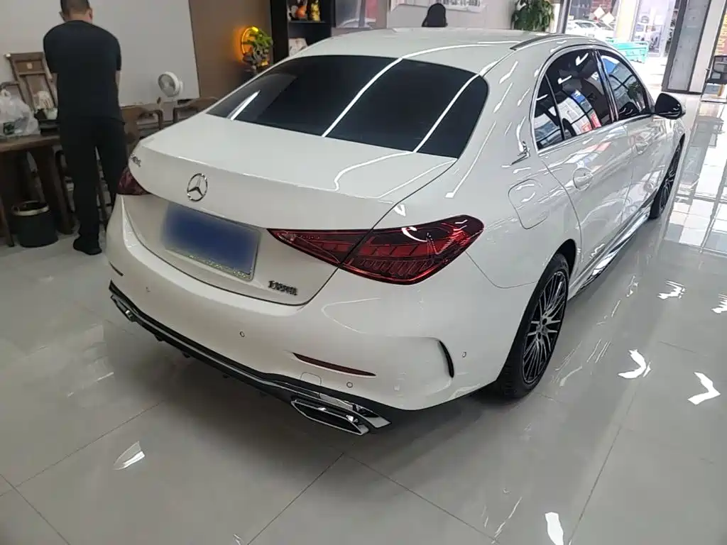 Mercedes-Benz C-Class — миниатюра 7
