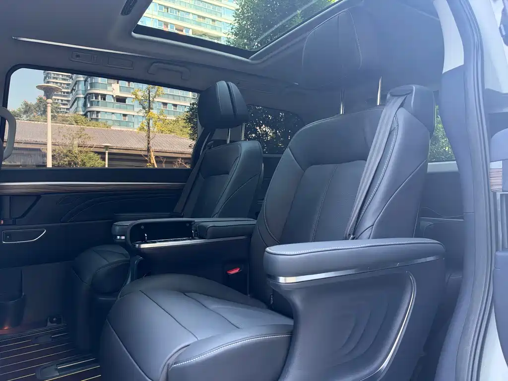 GAC Motor Trumpchi M8 — миниатюра 11