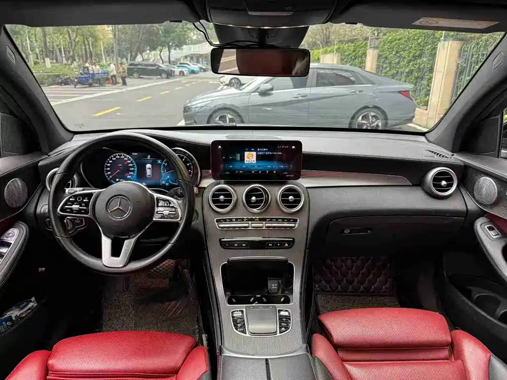 MERCEDES-BENZ GLC COUPE