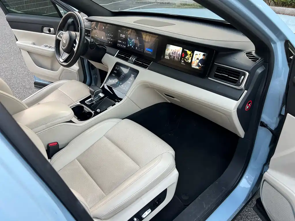 Li Auto Li ONE — миниатюра 10