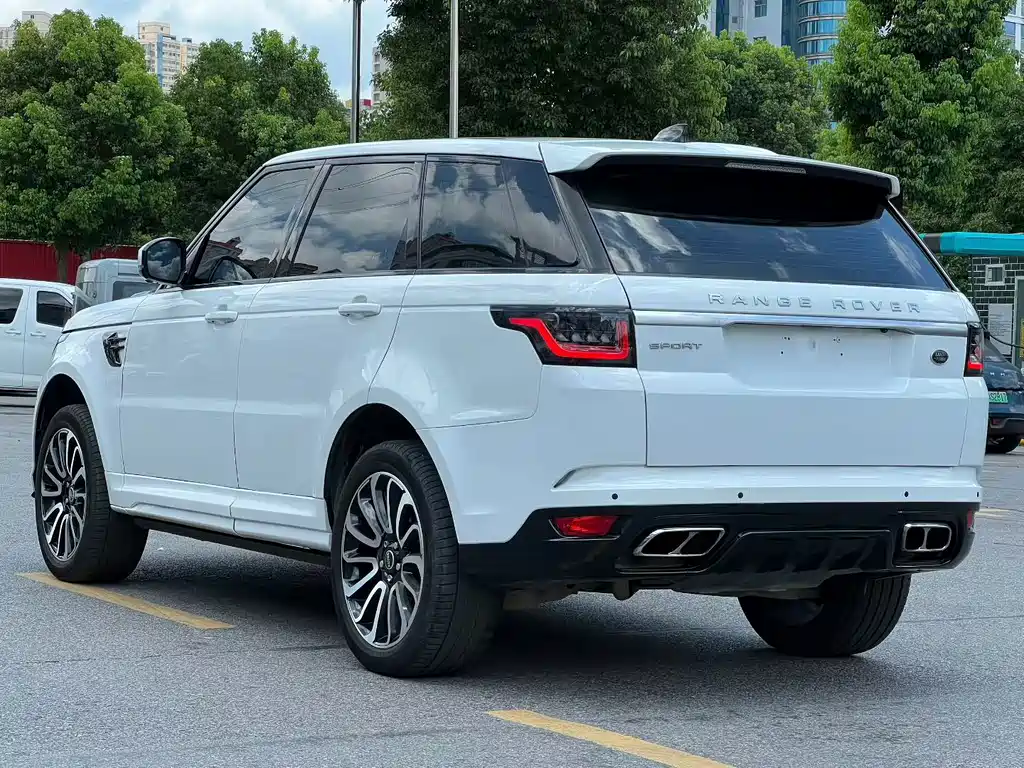 Land Rover Sport — миниатюра 7