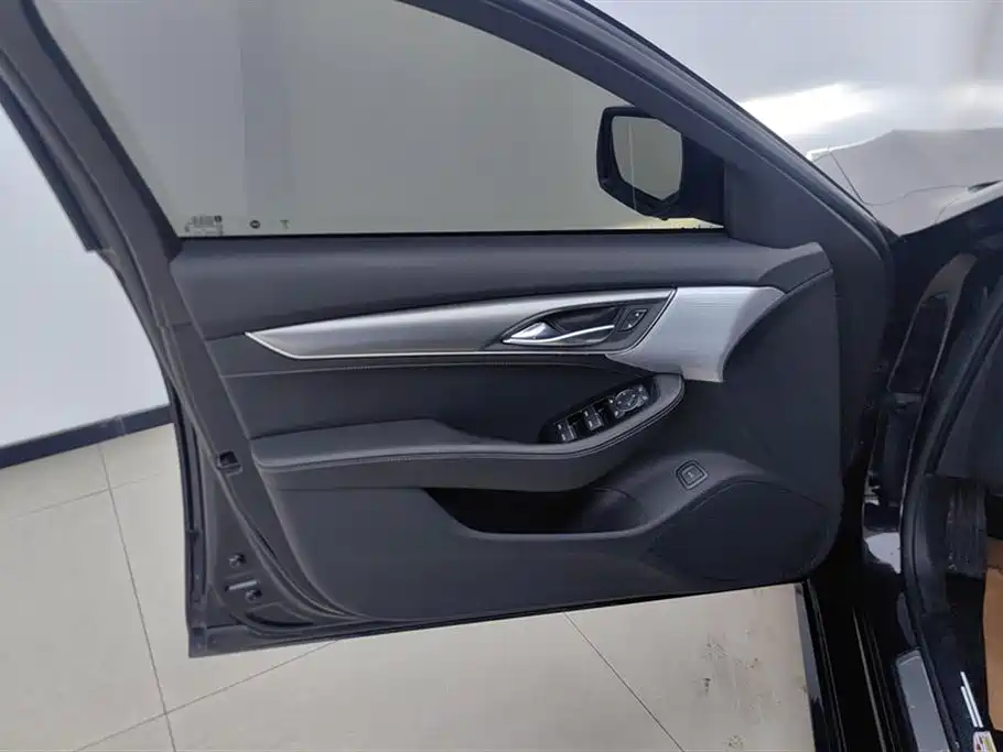 Cadillac CT5 2023 28T Luxury ( Standard )