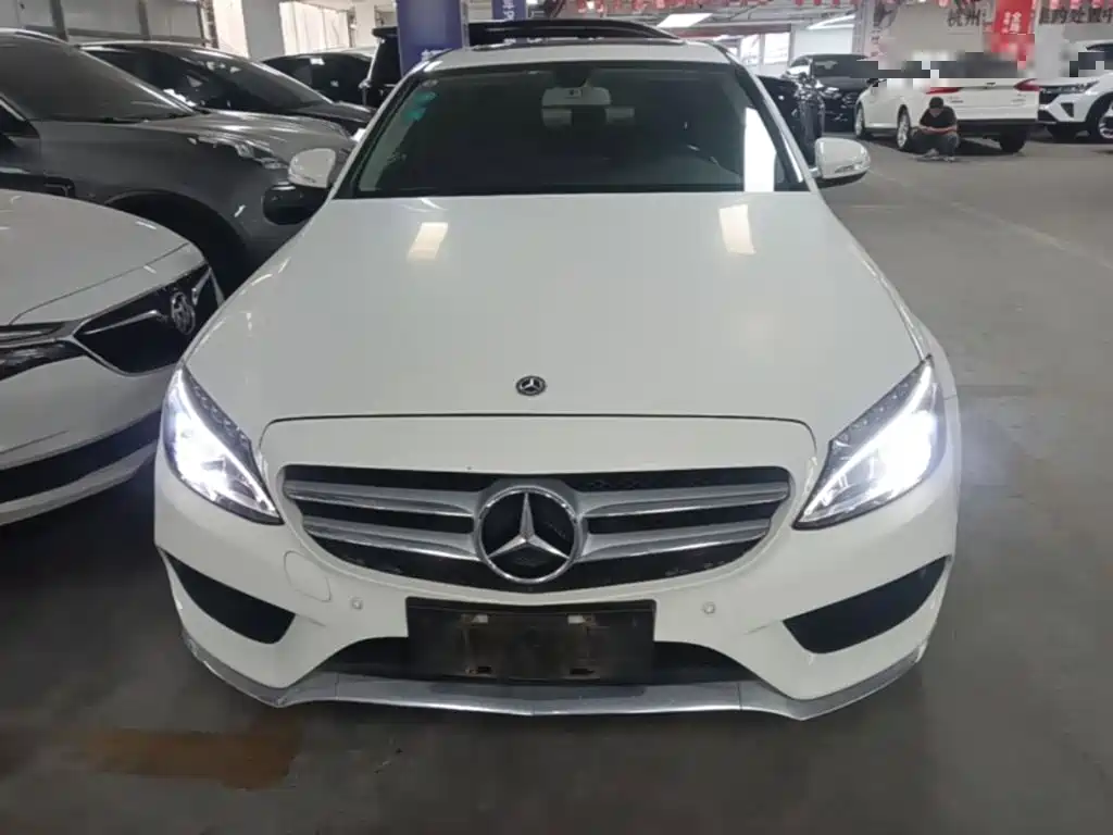 Mercedes-Benz C-Class — миниатюра 3