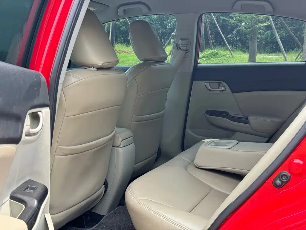 Honda Civic 2014 1.8L AT