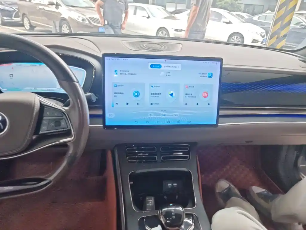 BYD Han — миниатюра 13