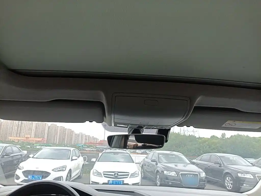 Volkswagen Tiguan X — миниатюра 18
