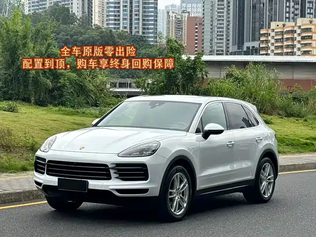 PORSCHE CAYENNE 2022