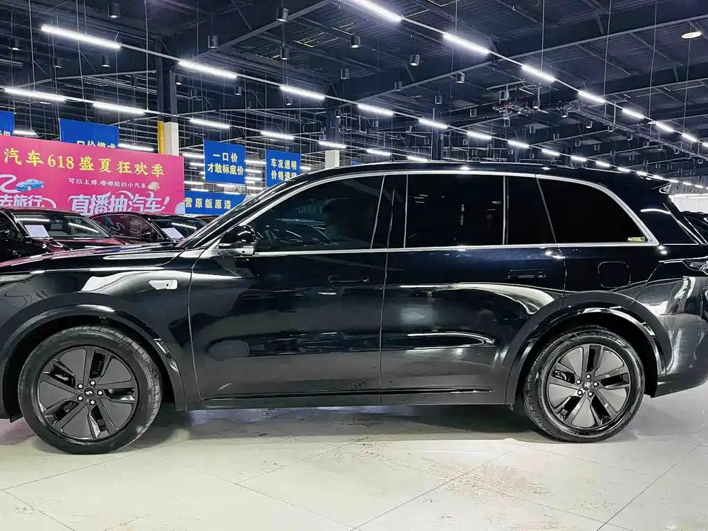 Li Auto Li L8 — миниатюра 9