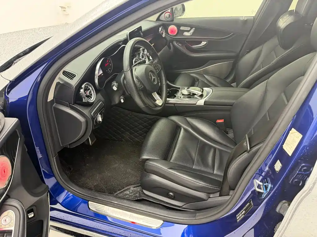 Mercedes-Benz C-Class — миниатюра 5