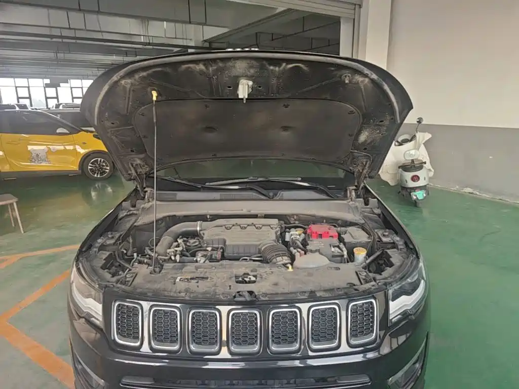 Jeep Compass — миниатюра 23