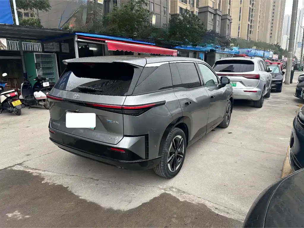 Toyota bZ3X — миниатюра 7