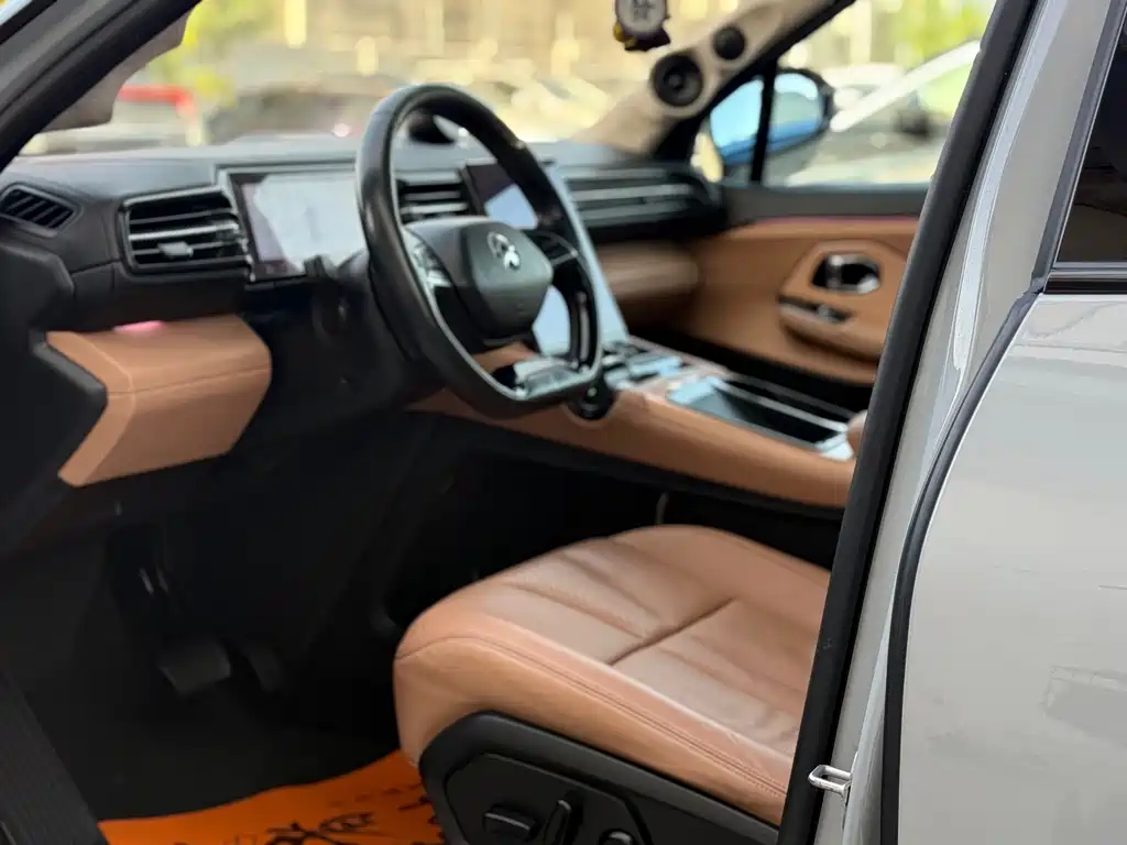 NIO ES8 — миниатюра 4