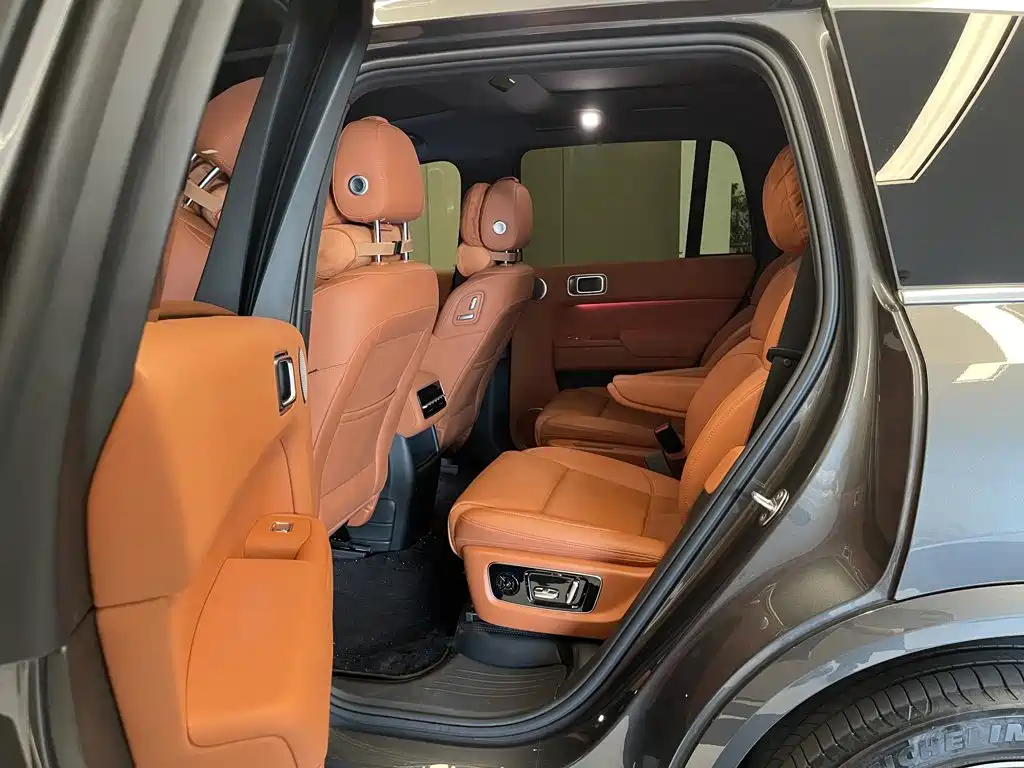 Li Auto Li L8 — миниатюра 19