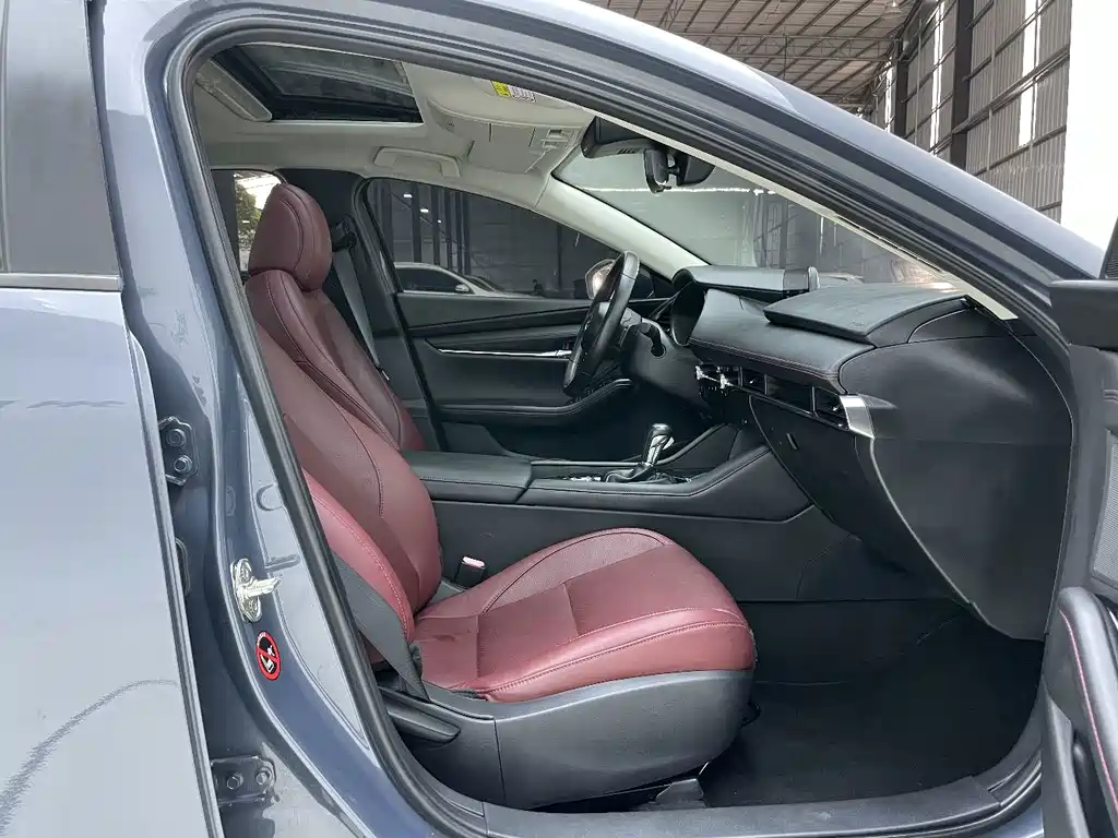 Mazda 3 Axela — миниатюра 29
