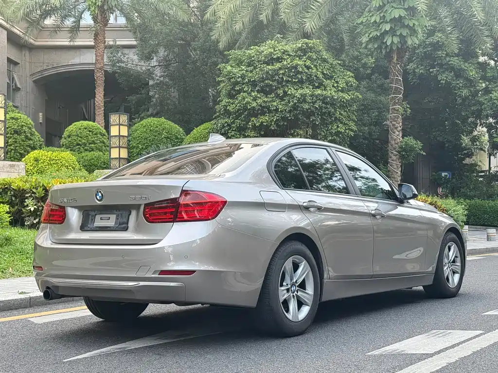 BMW 3 Series — миниатюра 18