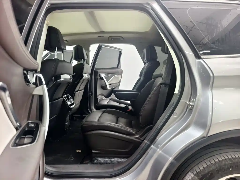 Geely Jia Ji — миниатюра 15