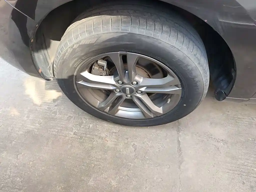 Wey Wey VV5 — миниатюра 23