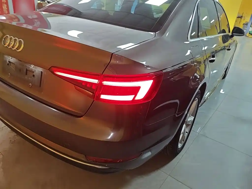 Audi A4L — миниатюра 8