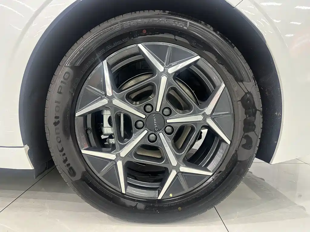 Lynk & Co 10 — миниатюра 23