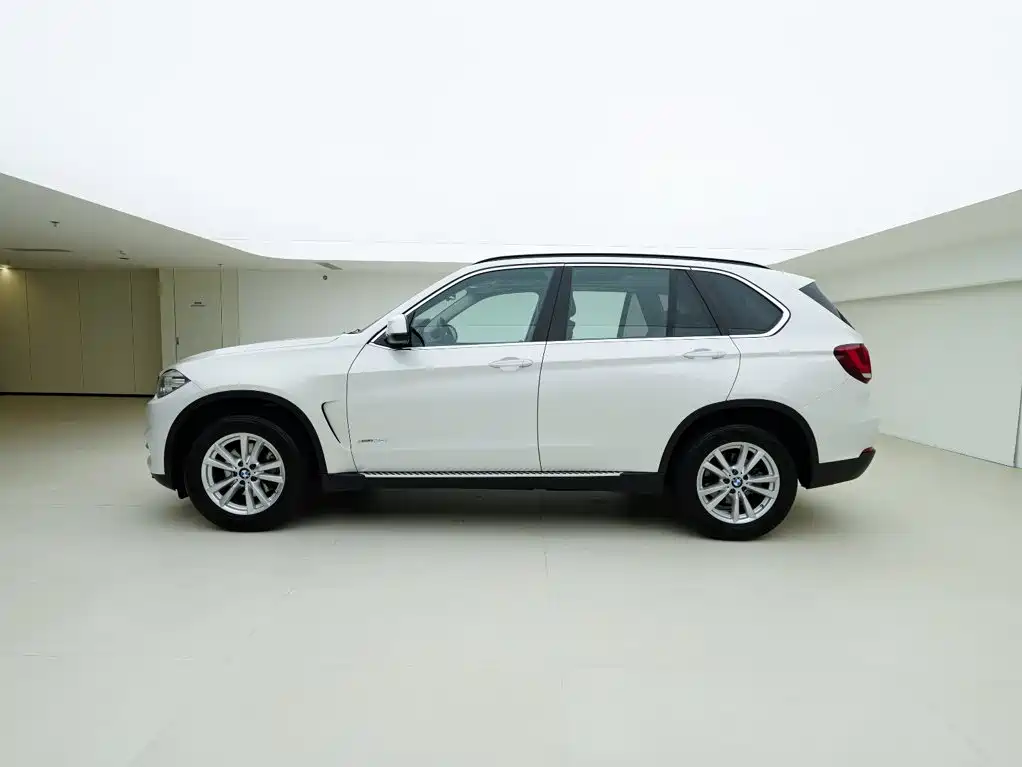 BMW X5 (Import) — миниатюра 4