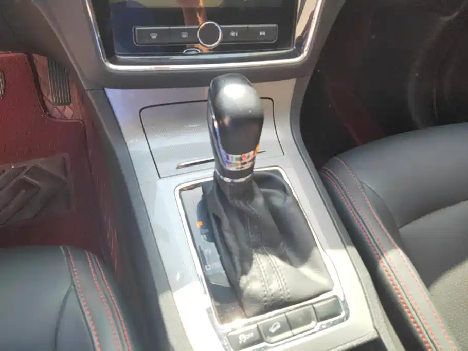 Roewe RX5 — миниатюра 16