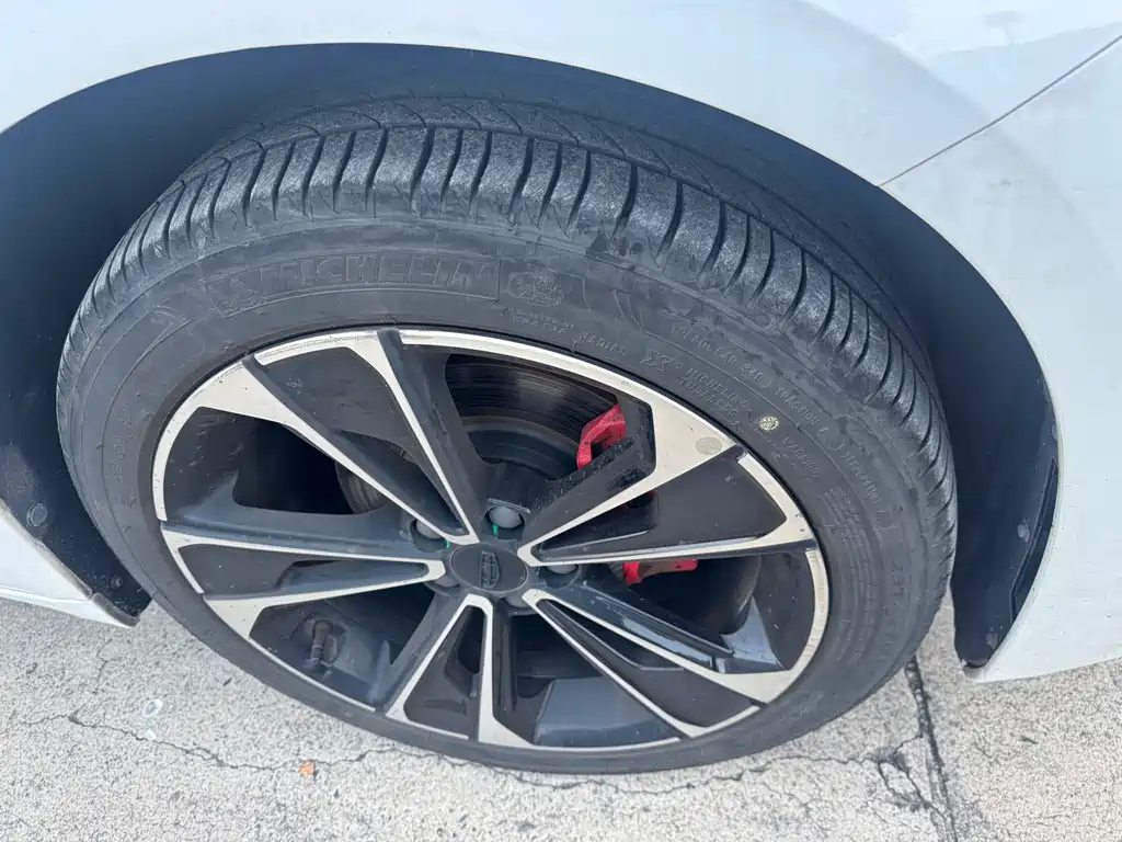 Geely Xingrui — миниатюра 12