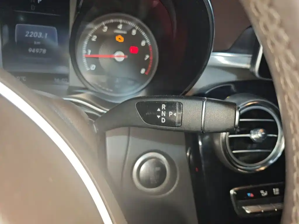 Mercedes-Benz GLC — миниатюра 10