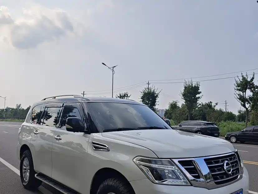 Nissan Patrol — миниатюра 3