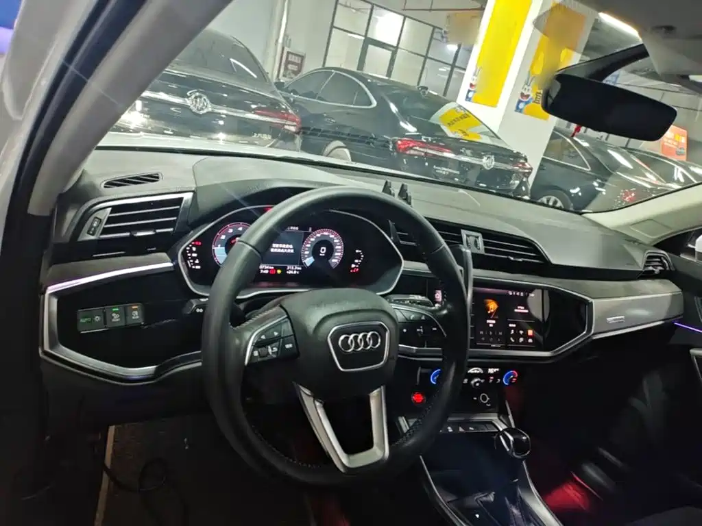 Audi Q3 — миниатюра 10