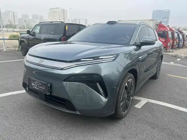 BYD TANG L 2025