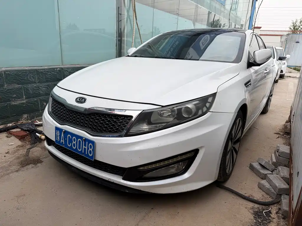 Kia K5 2011
