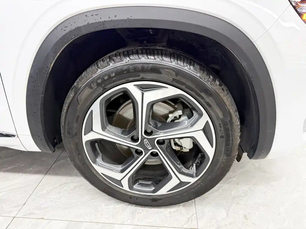 Geely Xingyue L — миниатюра 24