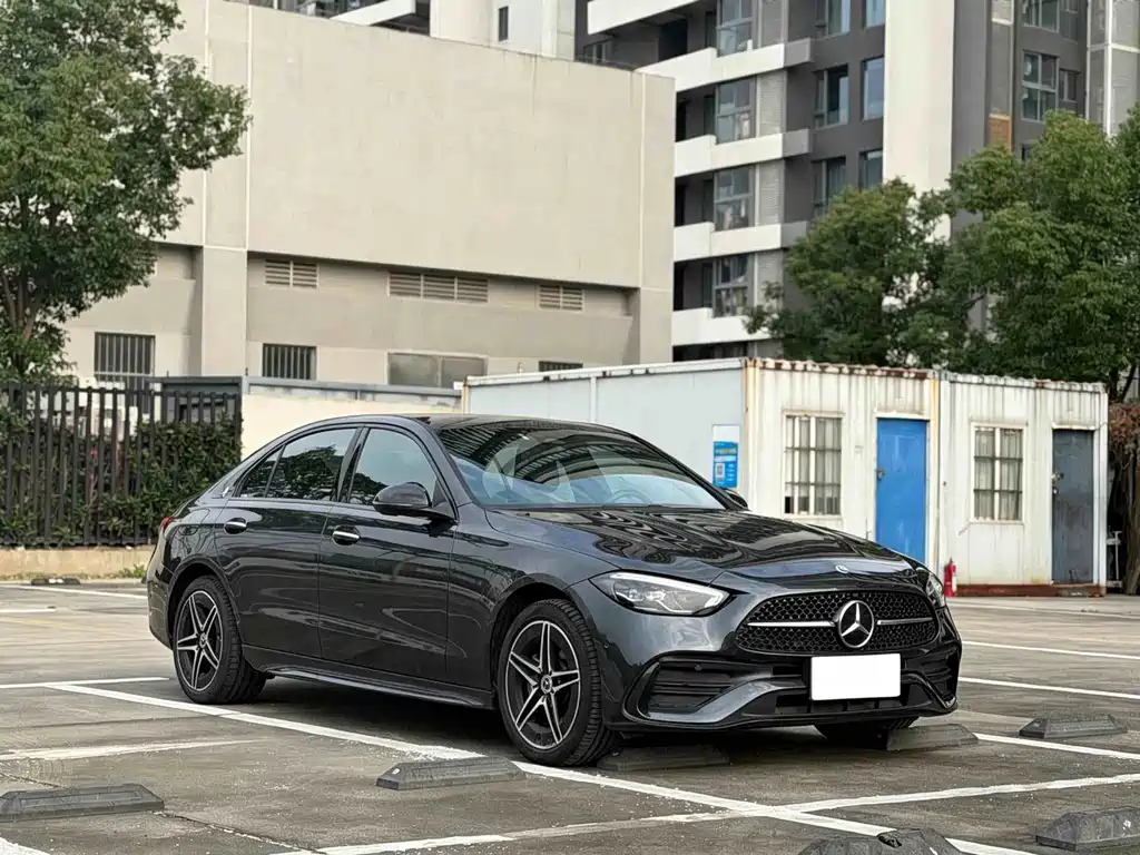 Mercedes-Benz C-Class — миниатюра 3