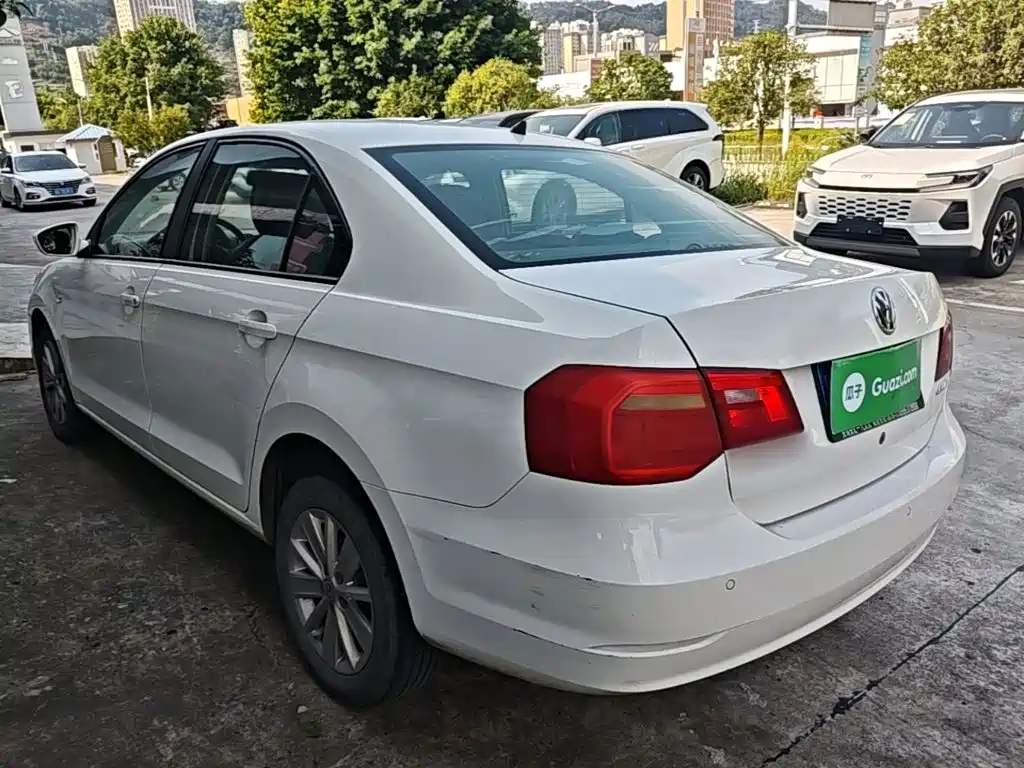 Volkswagen Jetta — миниатюра 5