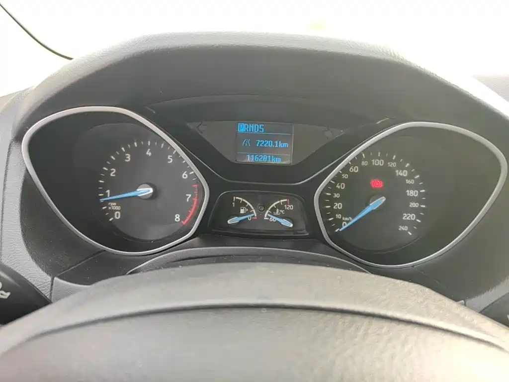 Ford Focus — миниатюра 12