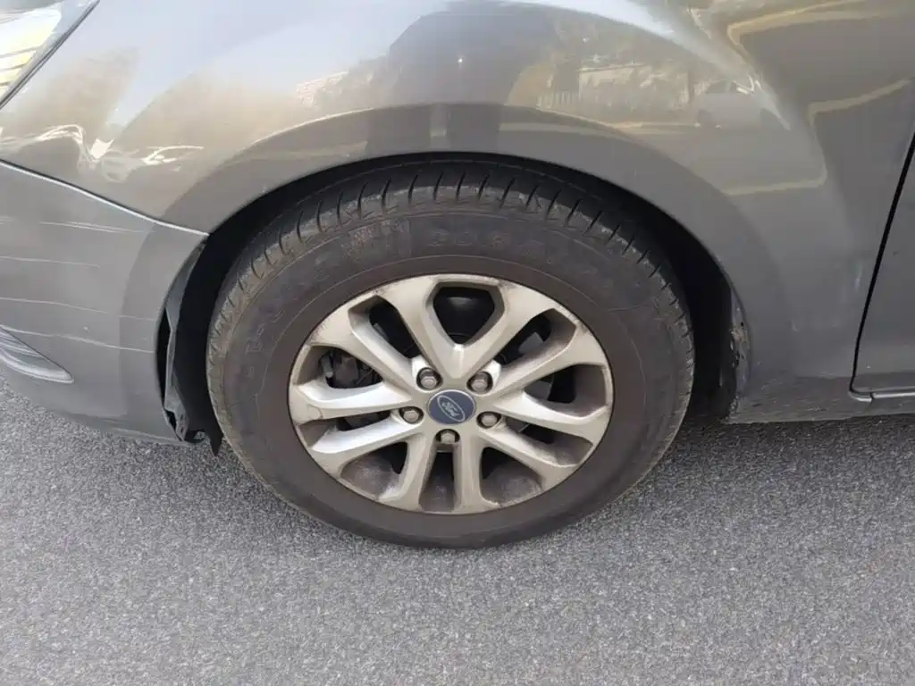 Ford Focus — миниатюра 23