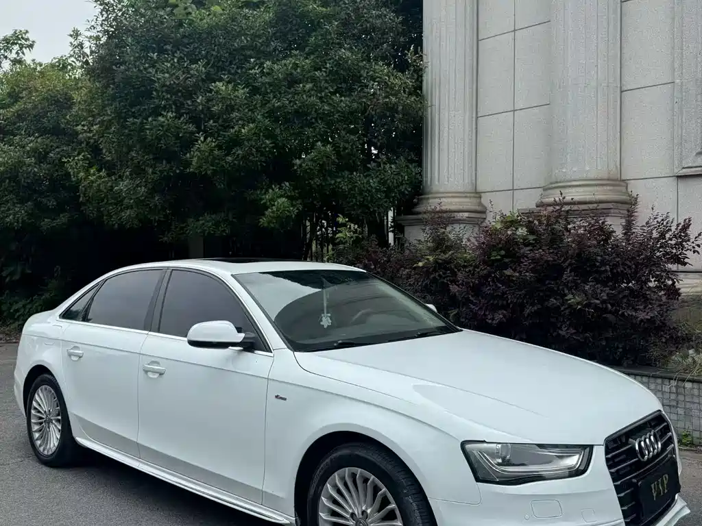 Купить Audi A4L