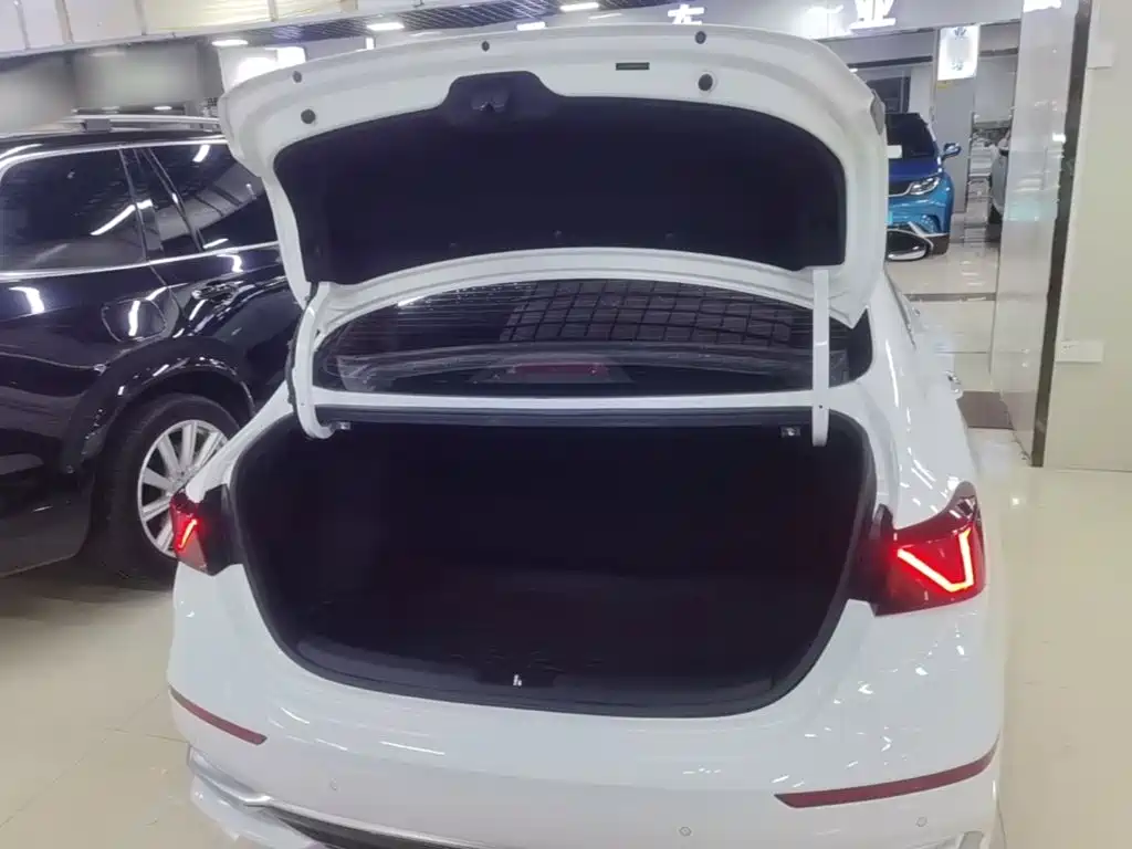Kia K3 — миниатюра 19