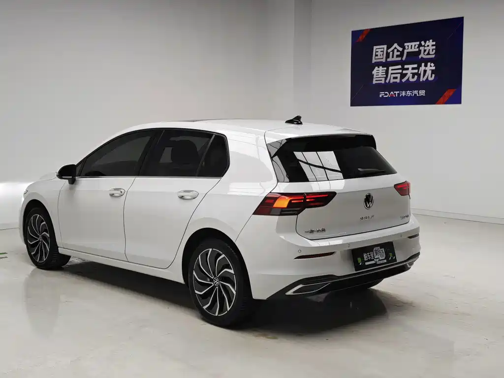 Volkswagen Golf — миниатюра 6
