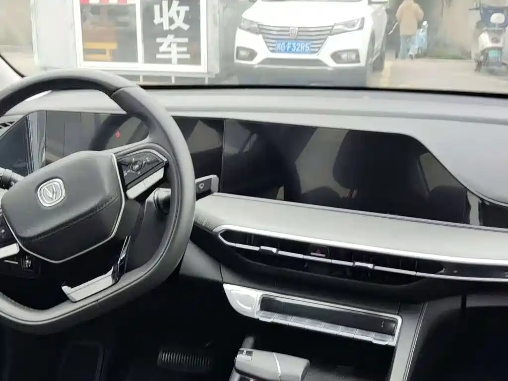 Changan Eado — миниатюра 3