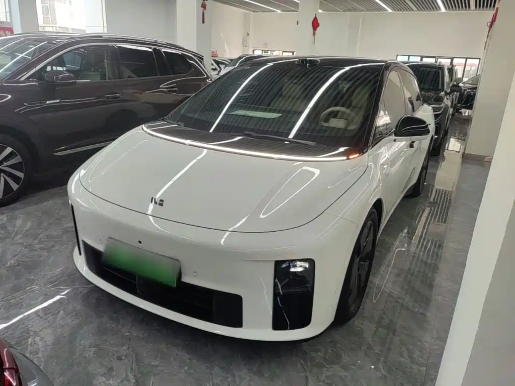 Li Auto Идеальный i6
