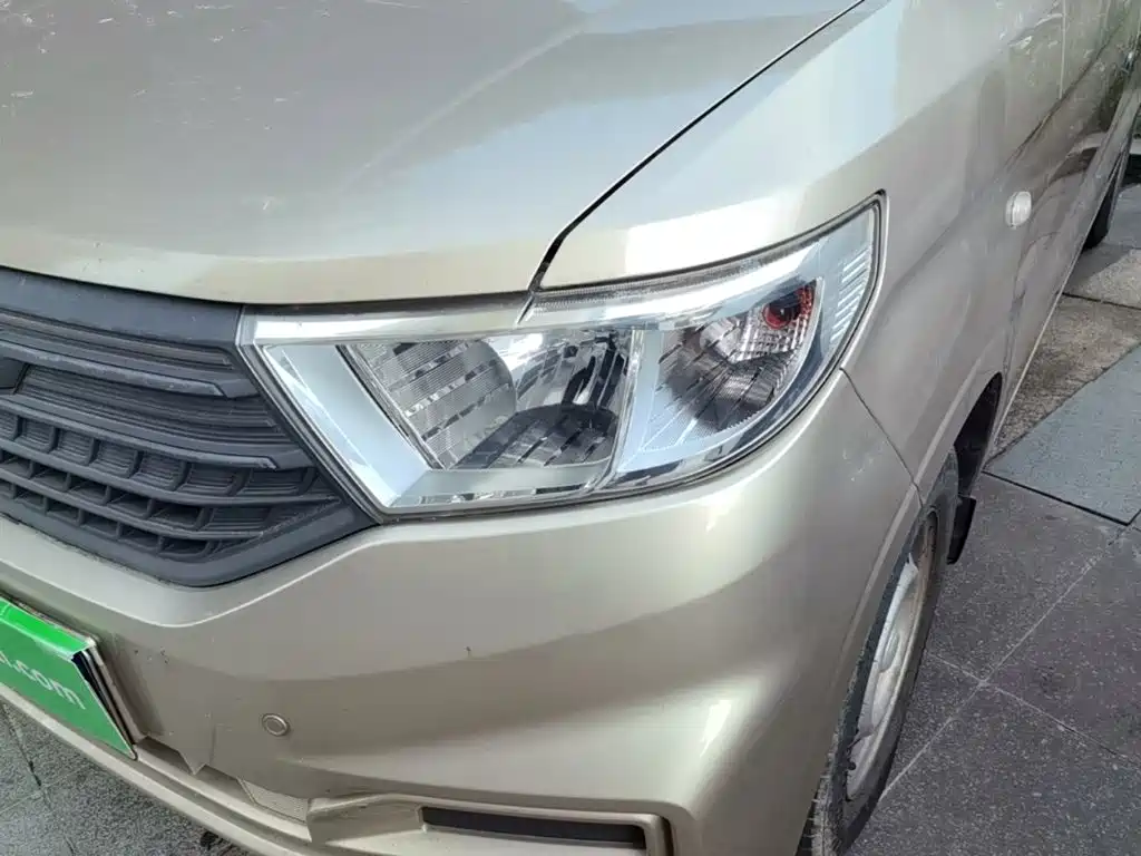 Wuling Hongguang V — миниатюра 24