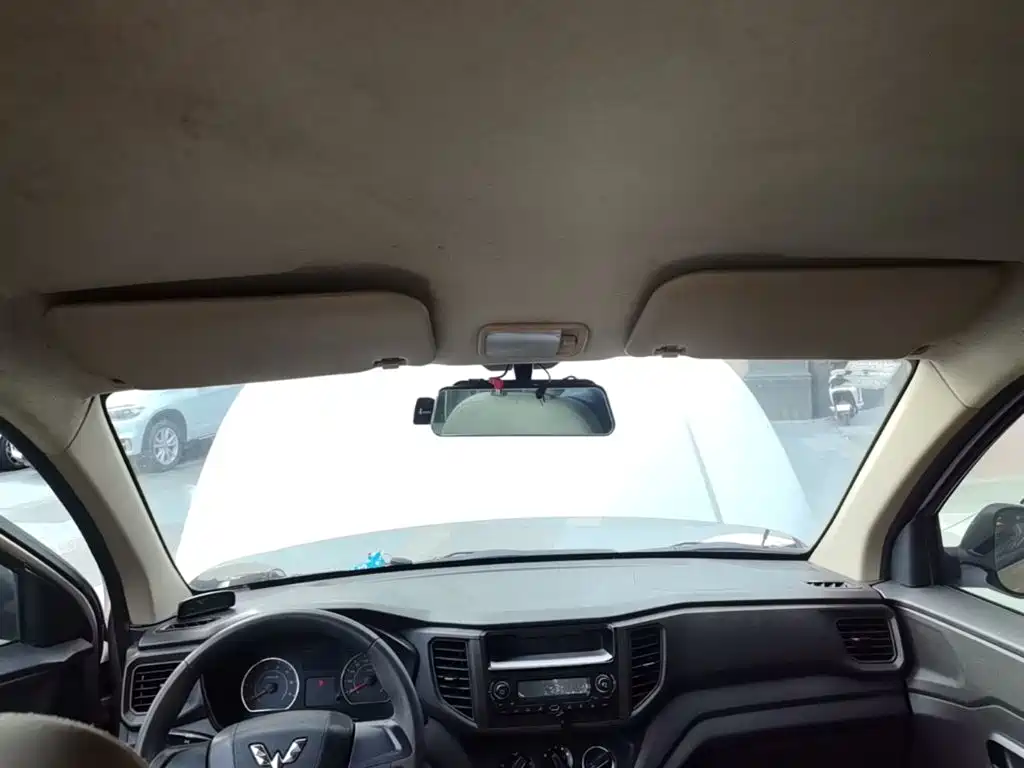 Wuling Hongguang V — миниатюра 18