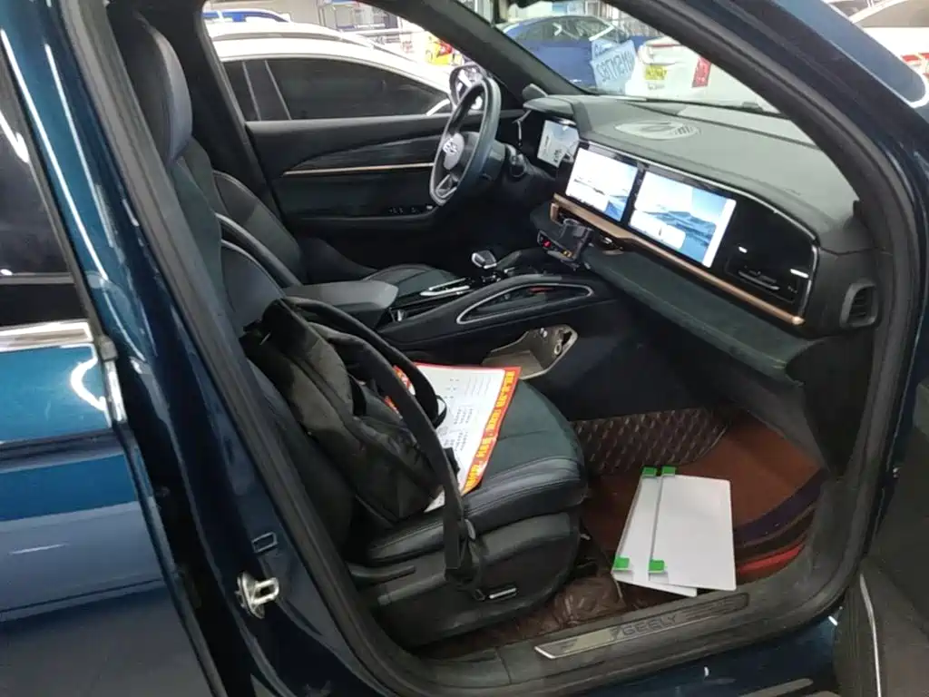 Geely Xingyue L — миниатюра 25