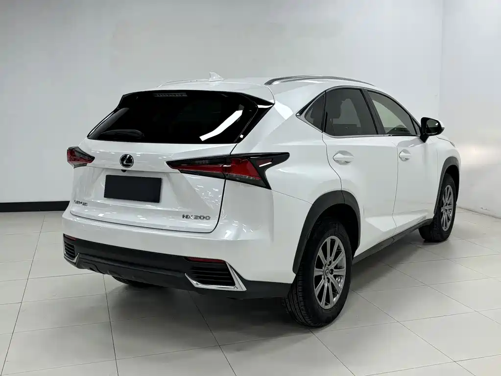 Lexus NX — миниатюра 4